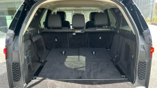 Land Rover Discovery 3.0 D300 S 5dr Auto Diesel Station Wagon